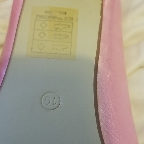 Heels - Picture 4 of 8